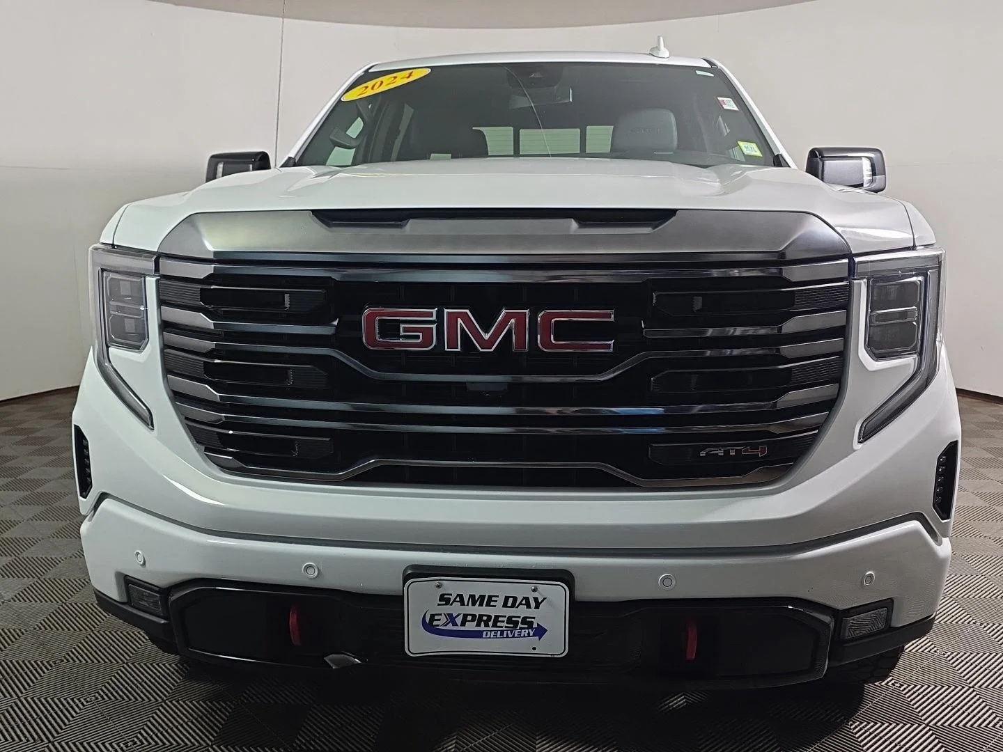 Used 2024 Summit White GMC AT4 image 8