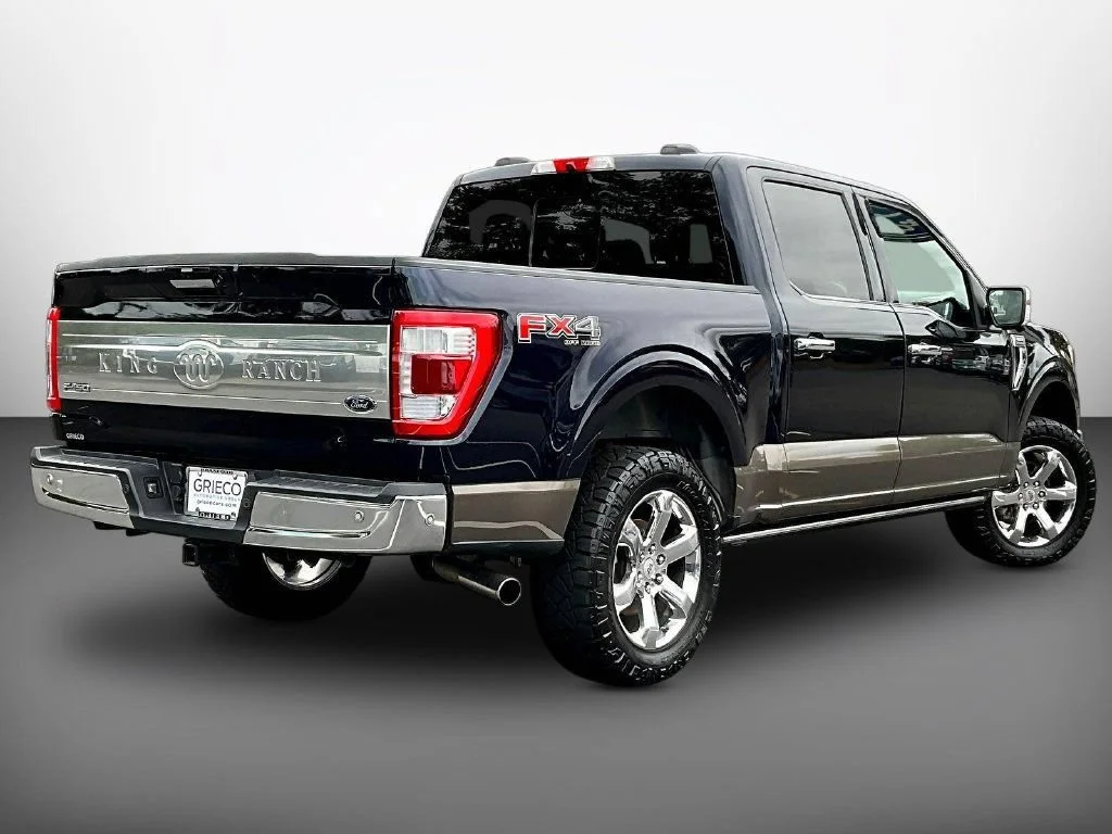 Used 2022 Antimatter Blue Metallic Ford King Ranch image 7