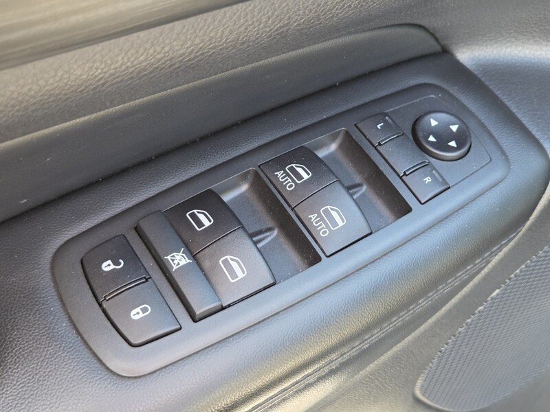 Used 2020 Gray Jeep Laredo E image 24