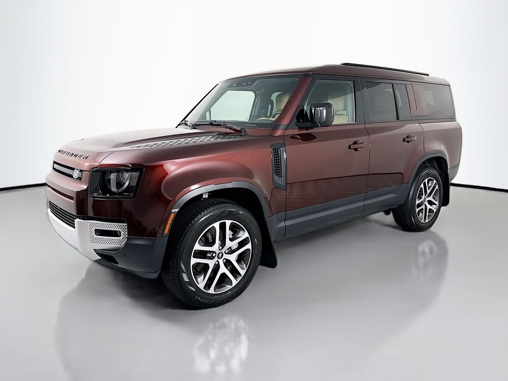 New 2025 Sedona Red Land Rover S image 1
