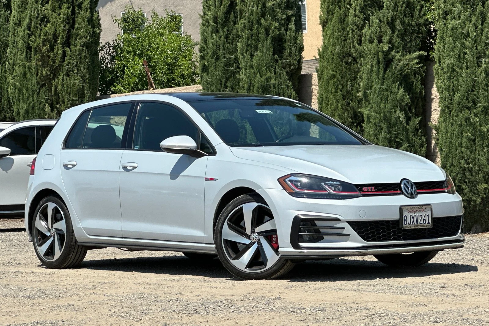 3VW5T7AU8KM003457
