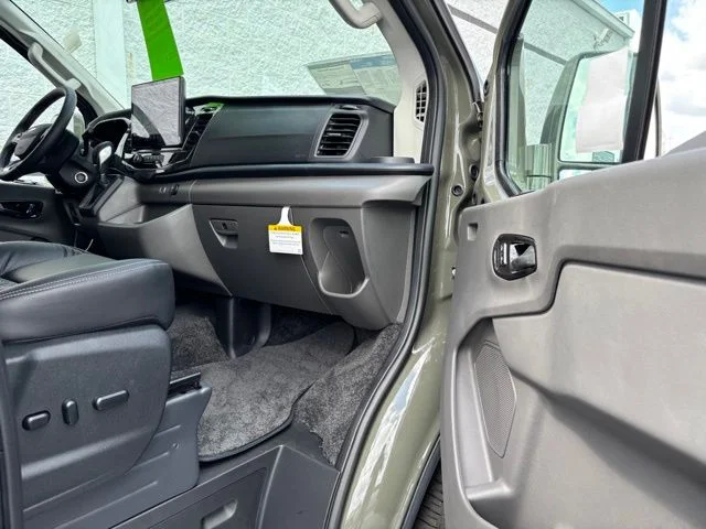 New 2026 Green Ford Explorer Limited SE image 19