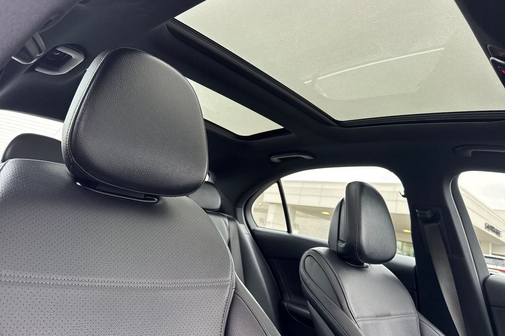 2024 Mercedes-Benz C-Class Sedan C 300 - Photo 18