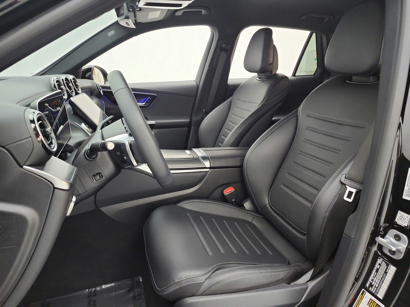 Certified Used 2023 Black Mercedes-Benz GLC 300 SUV image 13