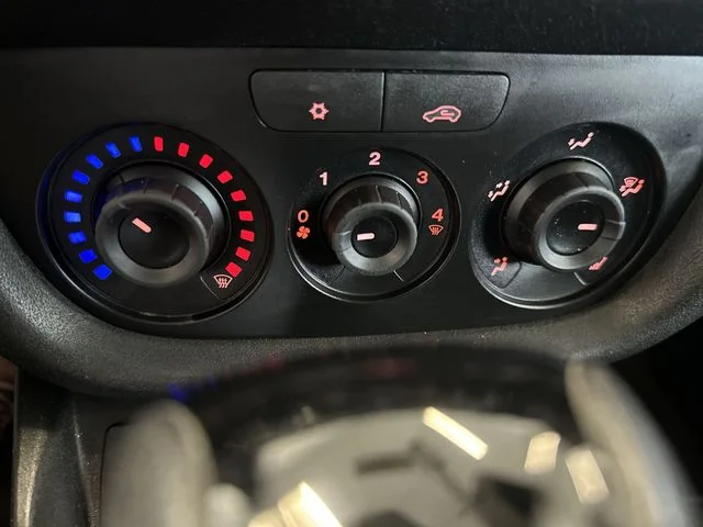 Used 2022 White Ram Base image 18