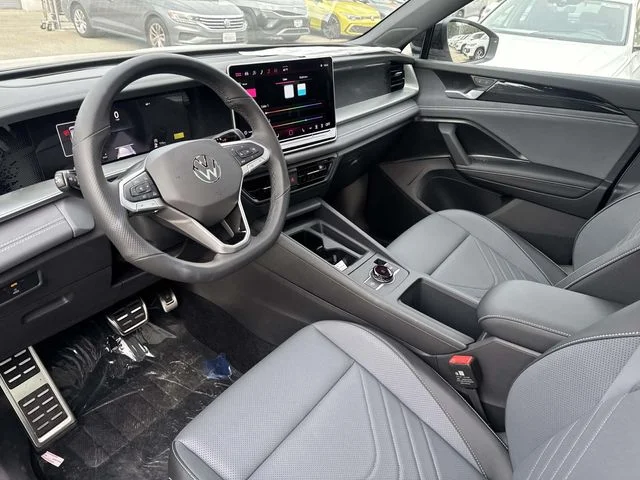 New 2026 White/off-white Volkswagen 2.0T SE R-Line Black image 13