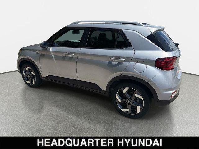 New 2026 Silver Hyundai SEL image 4