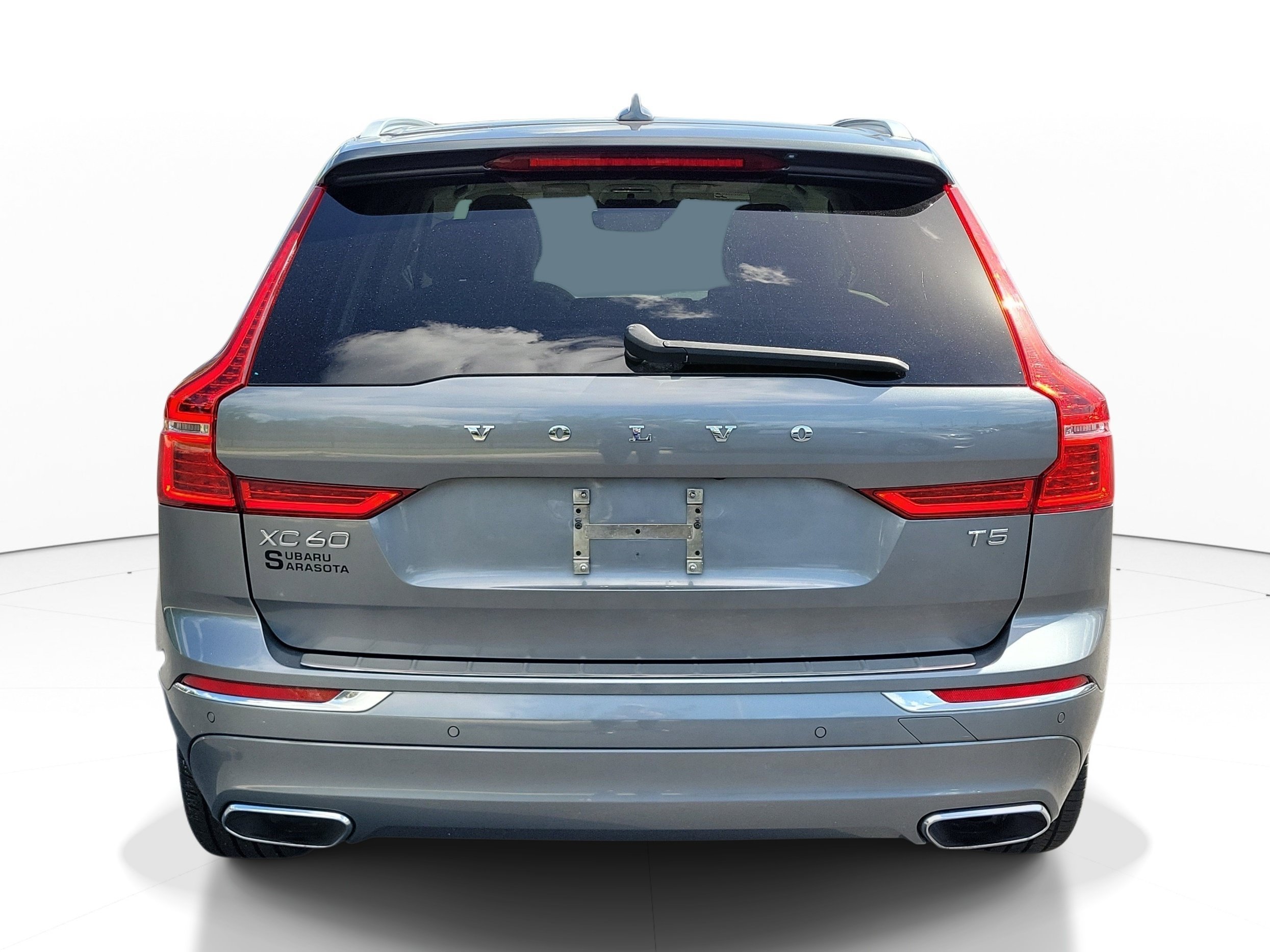 Used 2021 Osmium Gray Metallic Volvo Inscription image 4