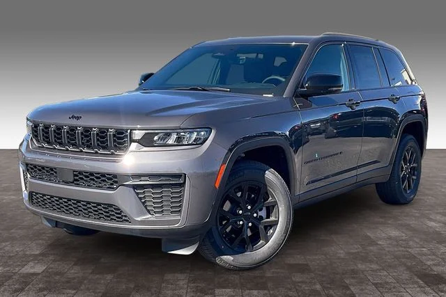 New 2026 Baltic Gray Metallic Clear-Coat Exterior Paint Jeep Altitude image 1