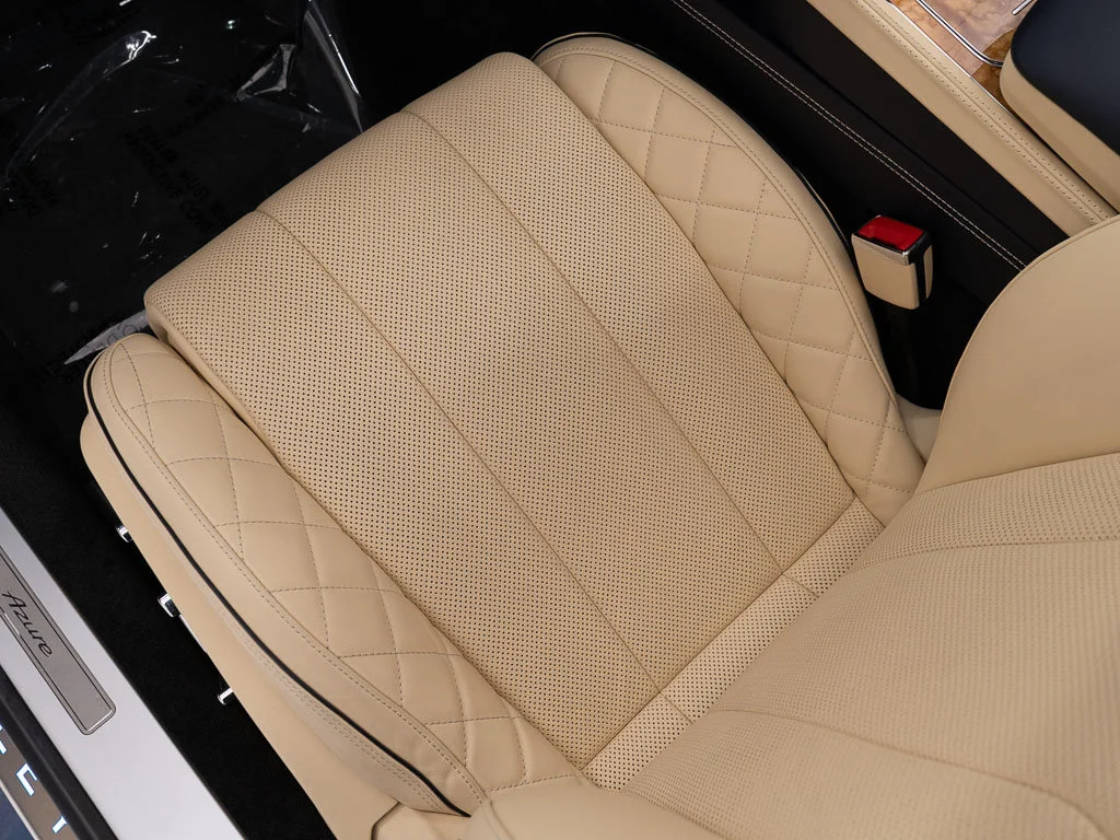 Certified Used 2023 Blue Crystal Bentley Azure Convertible image 27