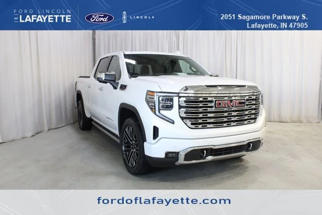 Used 2024 White GMC Denali image 1