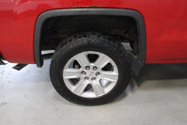 Used 2014 FIRE RED GMC SLE image 33
