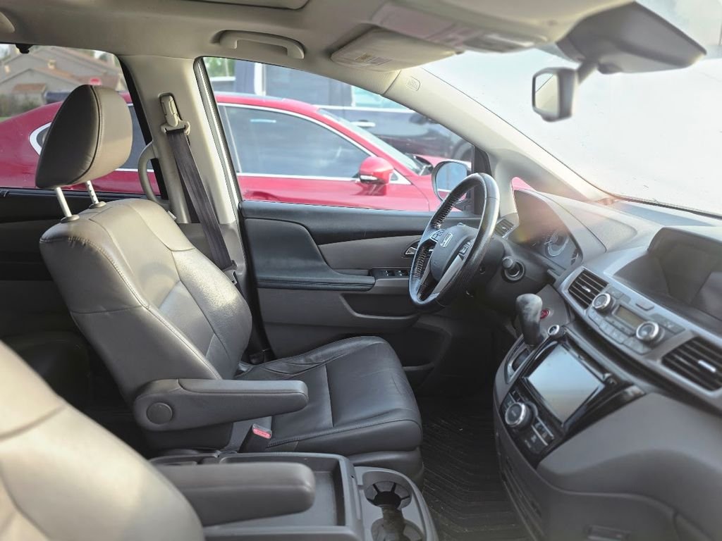 Used 2015 White Honda EX-L image 5