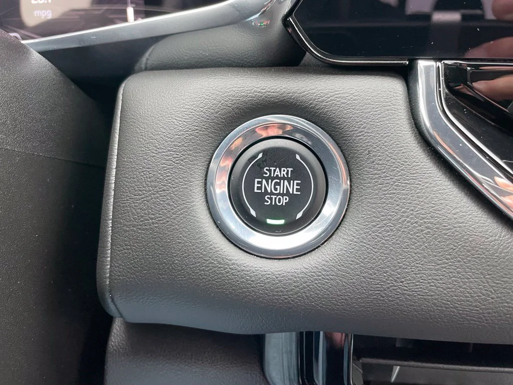 Used 2023 Blue Metallic GMC Elevation image 36