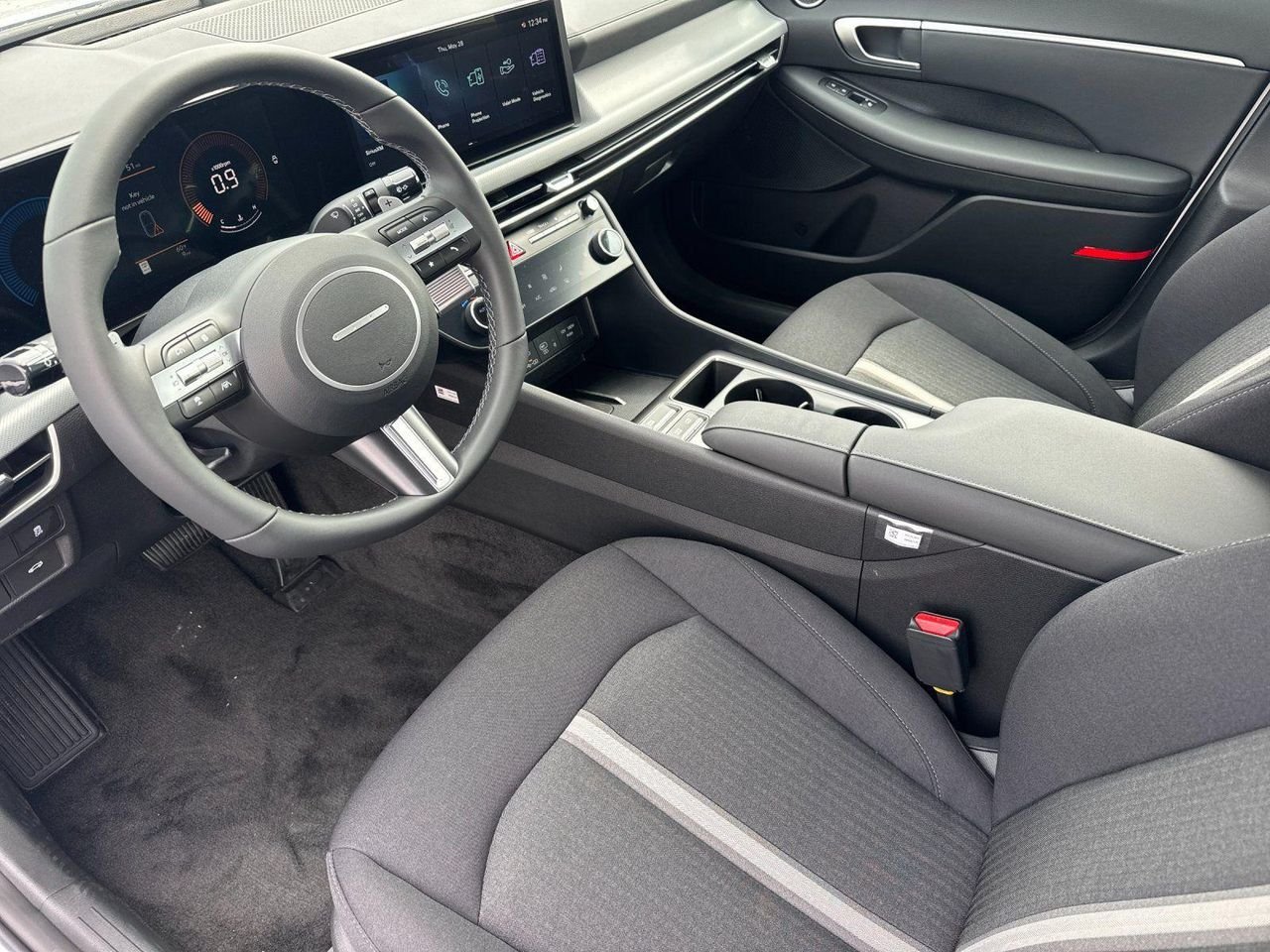 New 2026 White Hyundai SEL Sport image 9