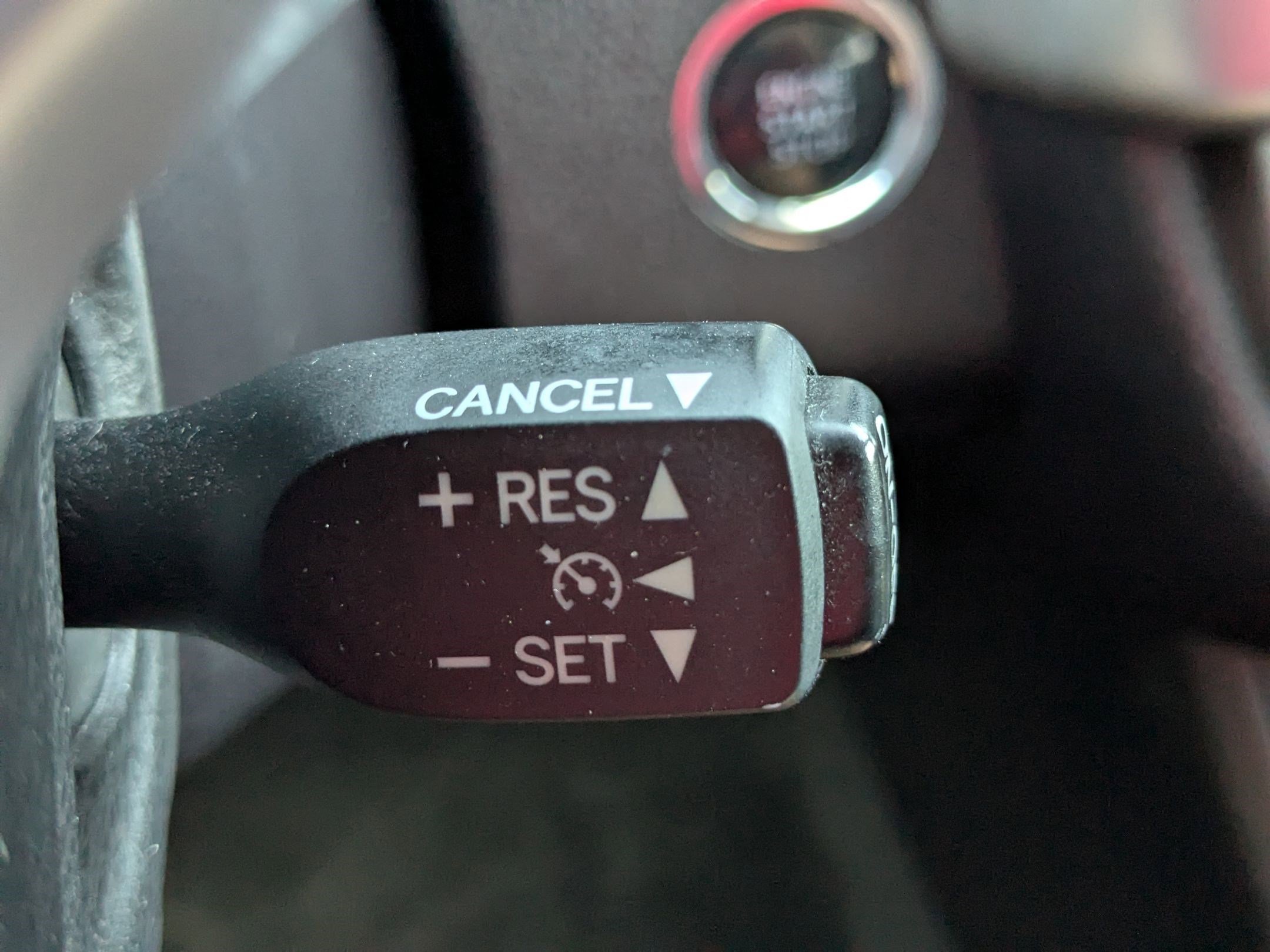 Used 2016 Predawn Gray Mica Toyota XLE image 19