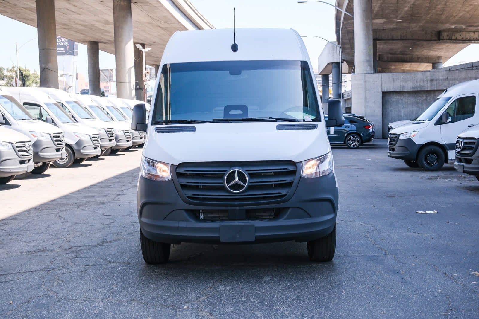 New 2025 Arctic+White Mercedes-Benz Cargo 144 WB  RWD 2.0L 4-Cylinder image 5
