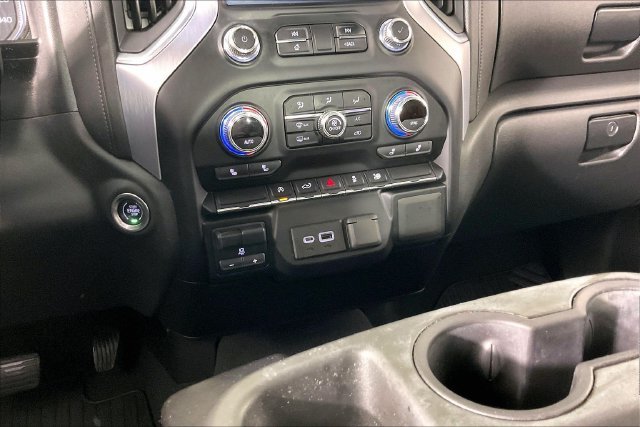 Used 2021 White GMC Elevation image 9