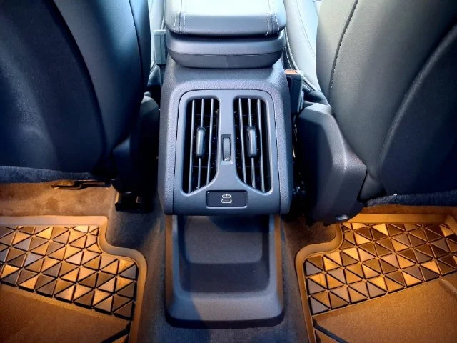 New 2027 Dune Grey Metallic BMW xDrive28i image 28