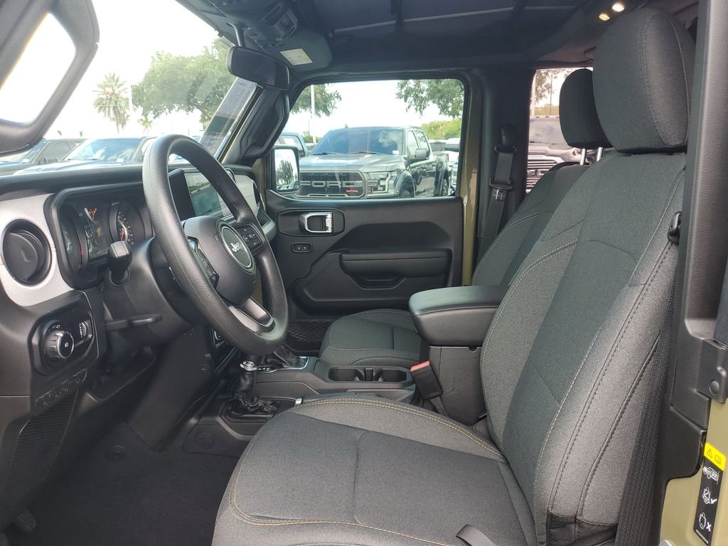 Used 2025 Green Jeep Sport image 11