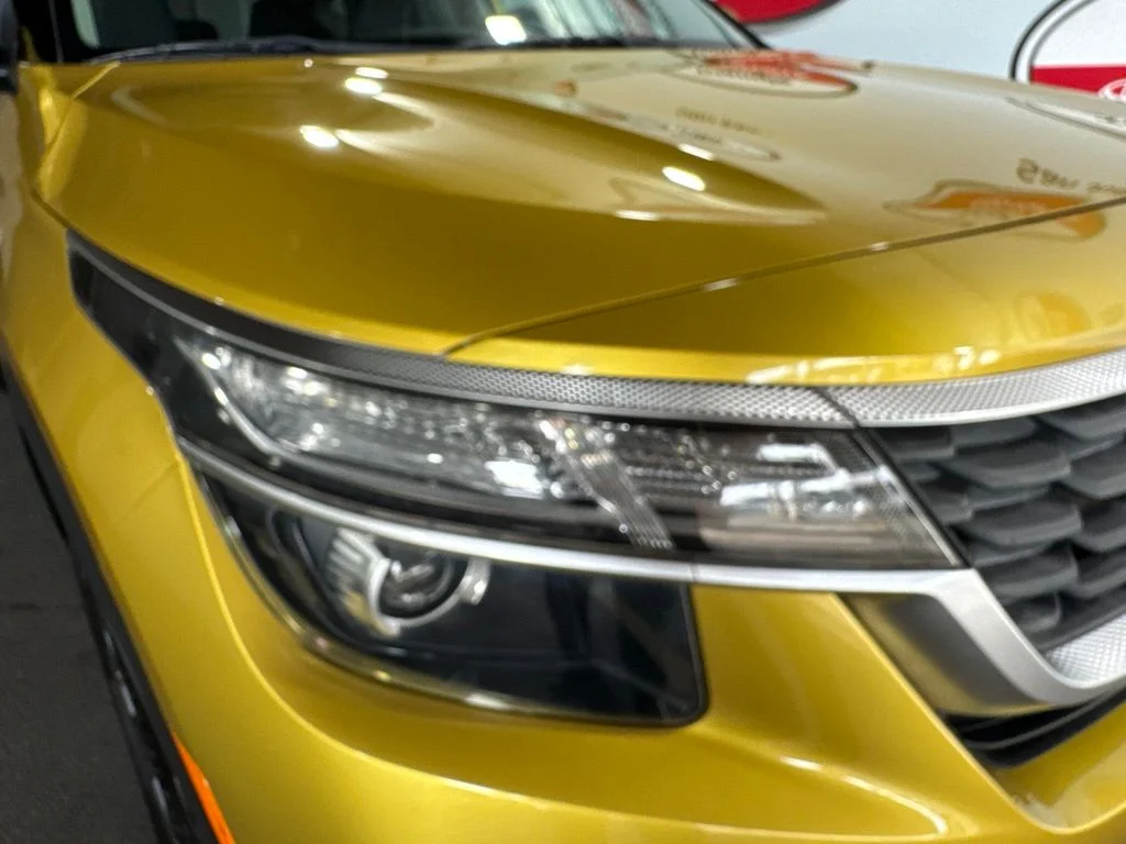 Used 2022 Yellow Kia LX image 11