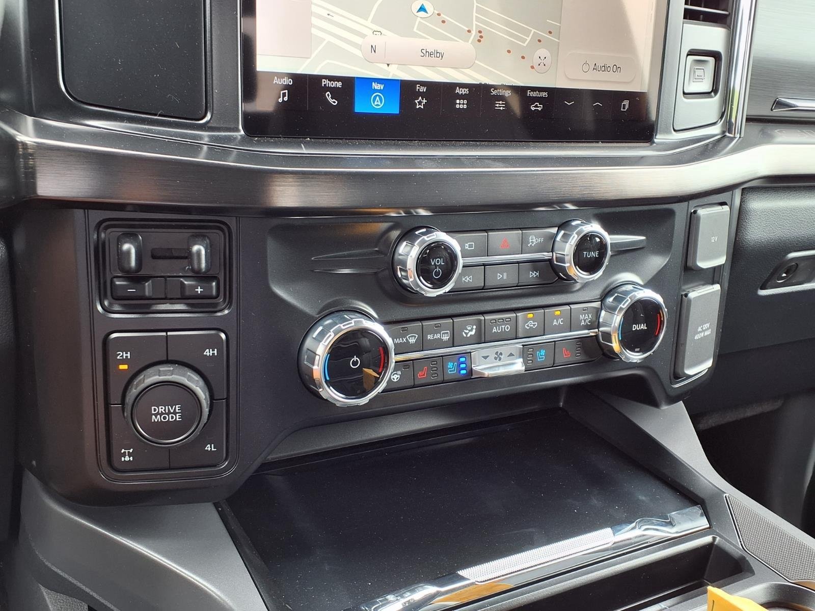 New 2026 Agate Black Metallic Ford F-250® Lariat® image 26