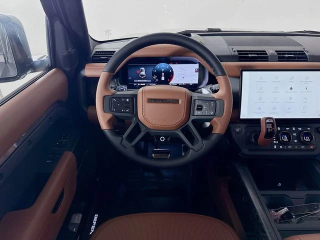 New 2026 Charente Grey Land Rover  OCTA image 25