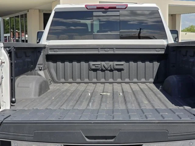 Used 2024 White GMC SLT image 11