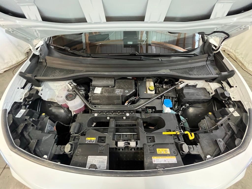 Certified Used 2023 White Volkswagen Pro S image 28