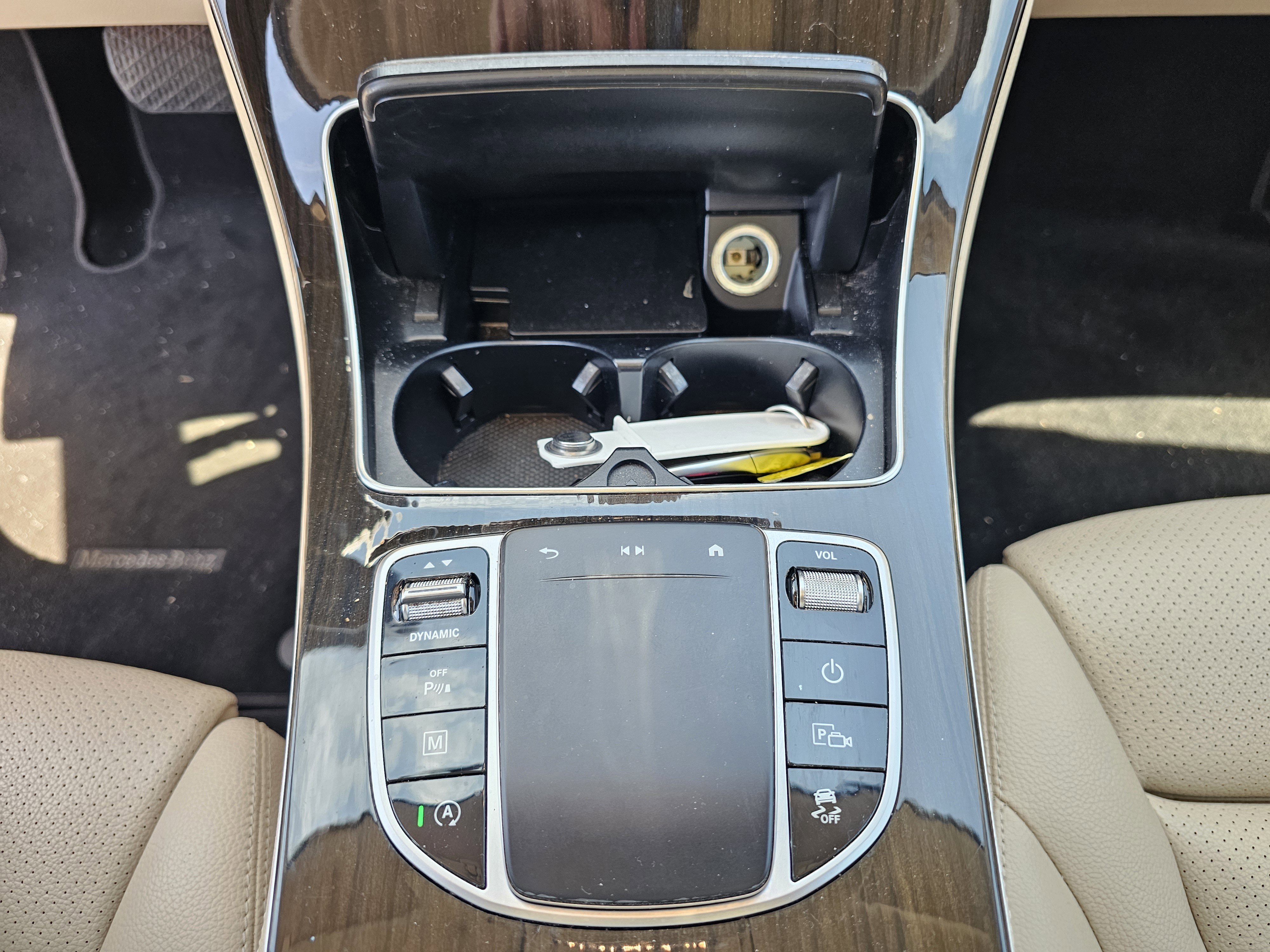 Used 2020 Mojave Silver Metallic Mercedes-Benz GLC 300 image 23