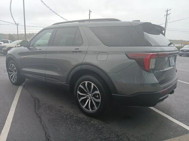 New 2026 Gray Ford ST-Line image 5