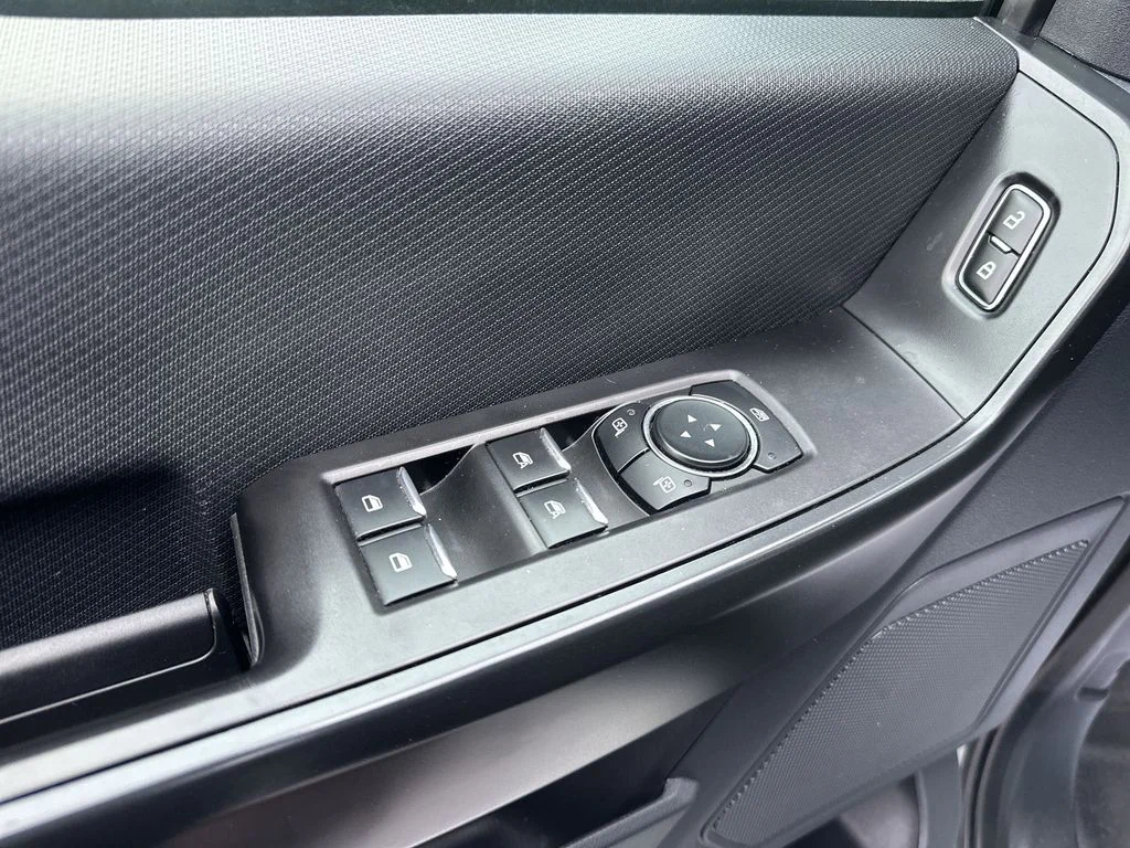 Used 2023 White Ford XL image 13