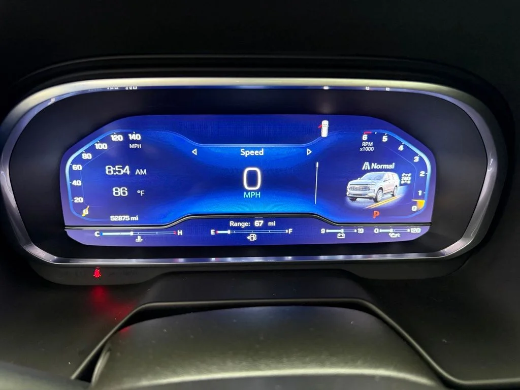 Used 2023 Gray Chevrolet Z71 image 22