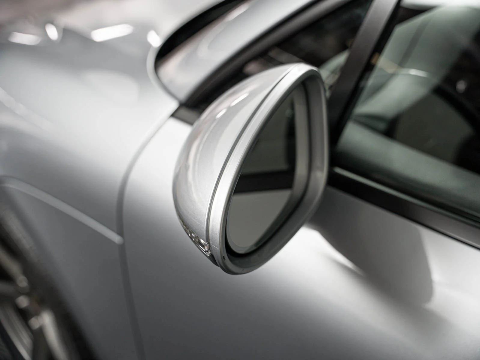 Certified Used 2023 DOLOMITE SILVER Porsche  image 34