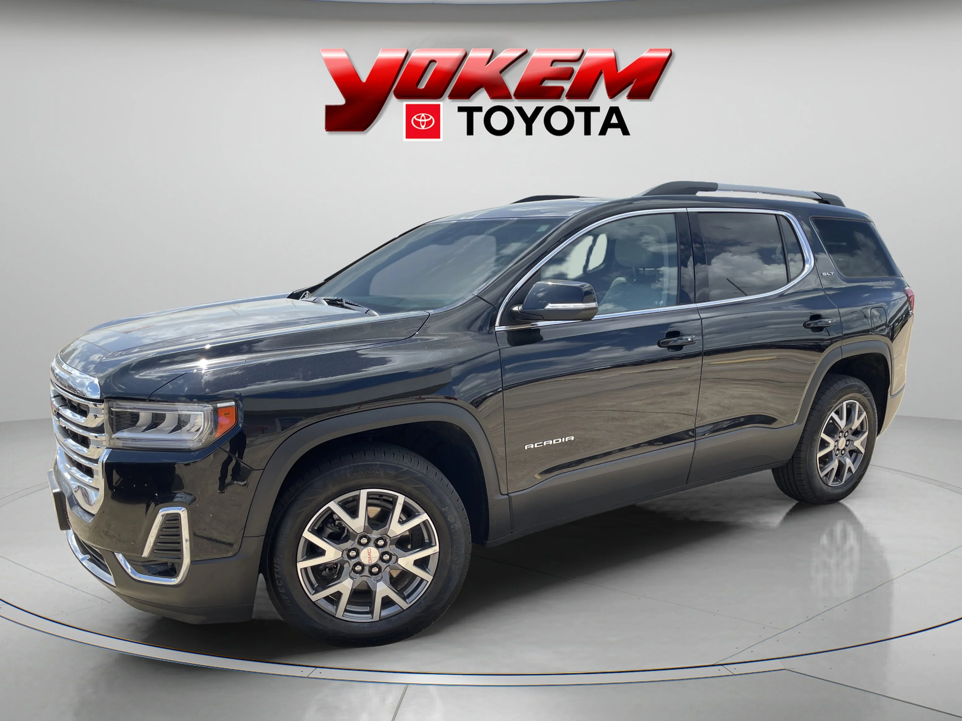2023 GMC Acadia SLT AWD's photo