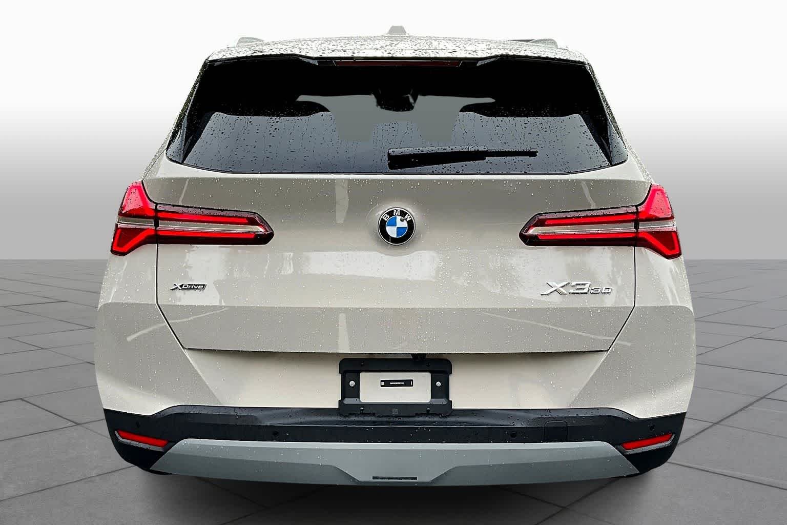 New 2026 Dune Grey Metallic BMW 30 xDrive image 4