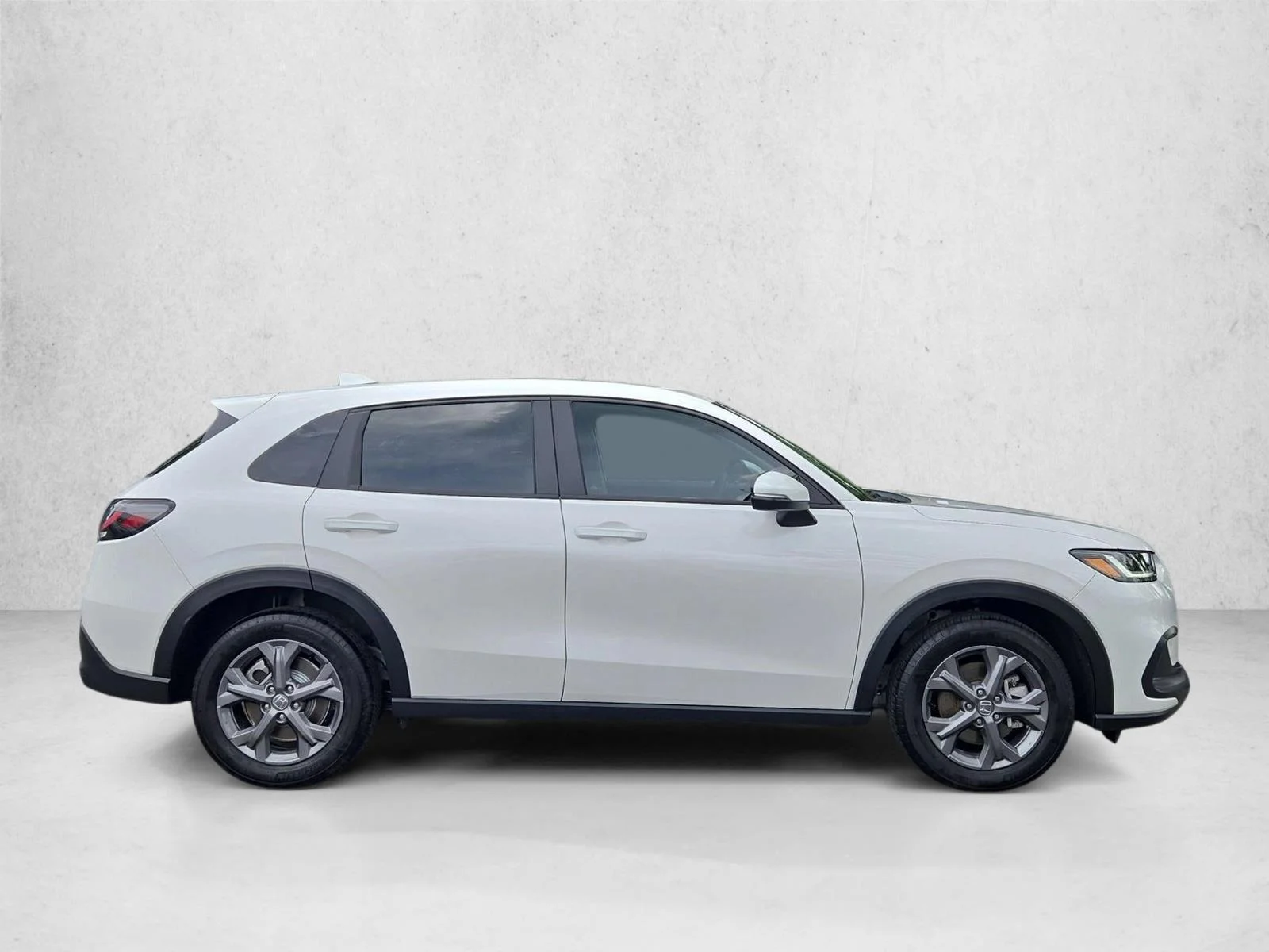 Used 2026 Platinum White Pearl Honda LX image 4