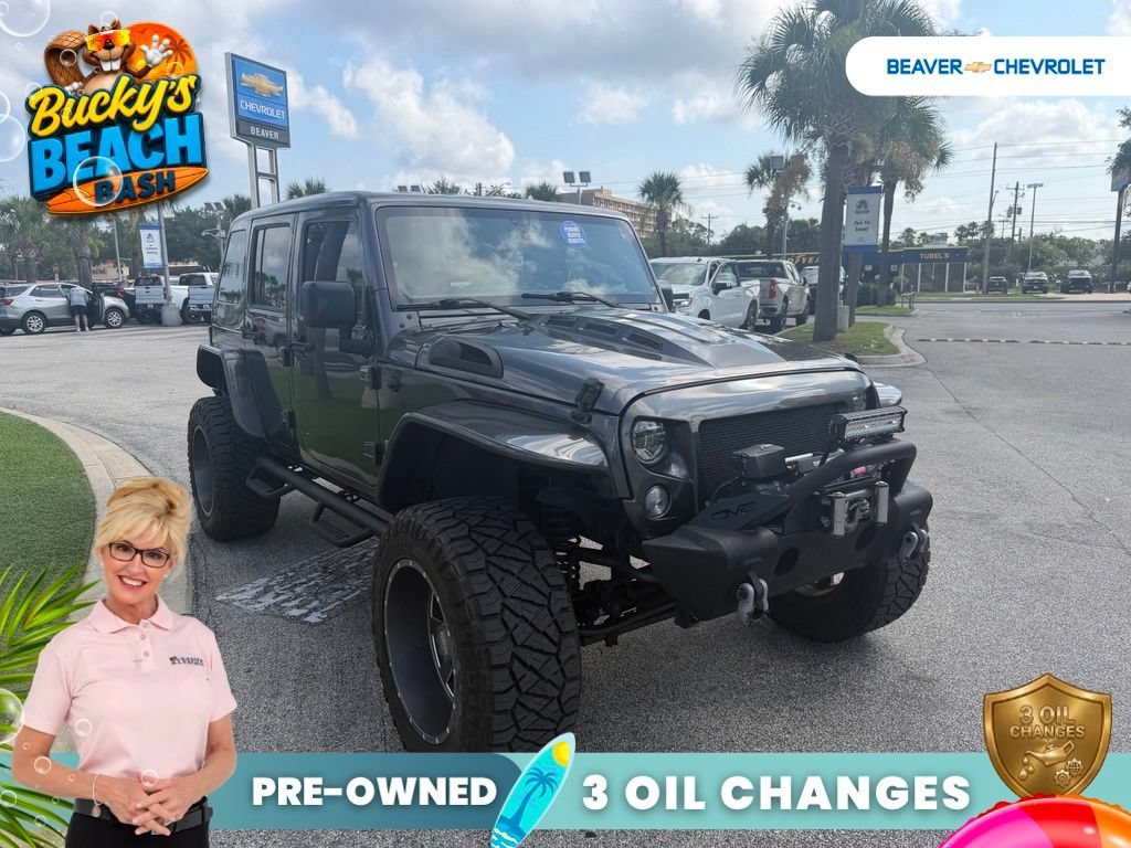 Used 2018 Gray Jeep Sport S image 2
