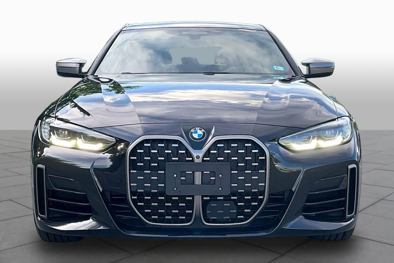Used 2022 Black Sapphire Metallic BMW M440i xDrive image 3