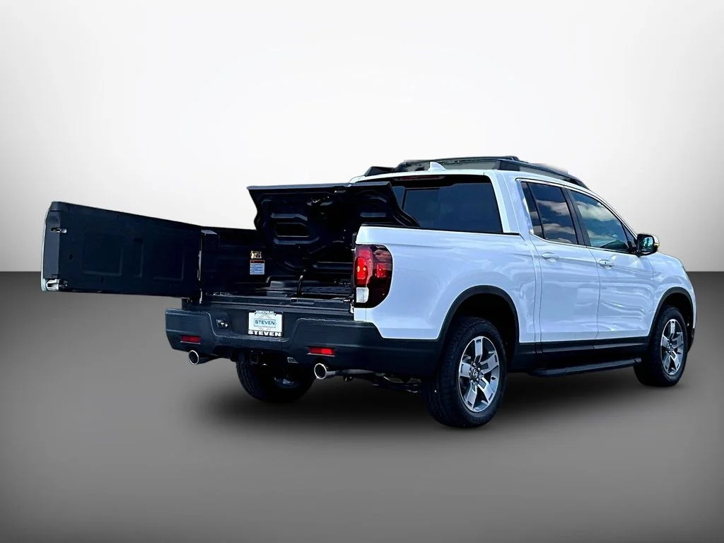 New 2026 Platinum White Pearl Honda RTL image 6