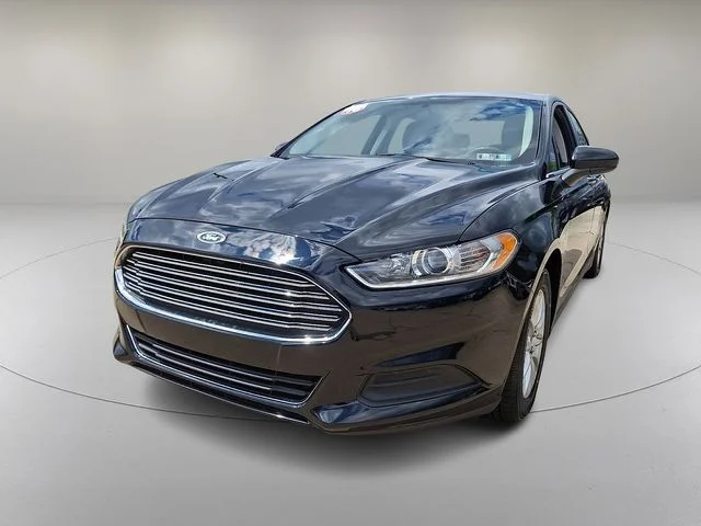 Used 2016 Black Ford S image 4