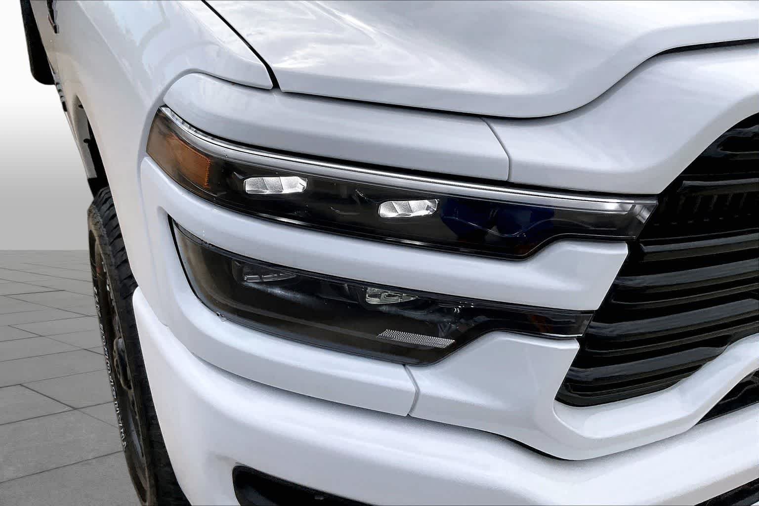 New 2026 Bright White Clear-Coat Exterior Paint RAM Laramie image 13