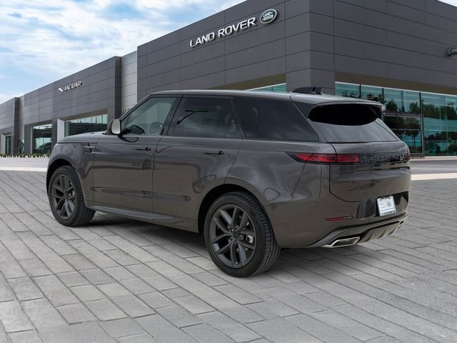 New 2026 Charente Grey Land Rover Dynamic SE image 3