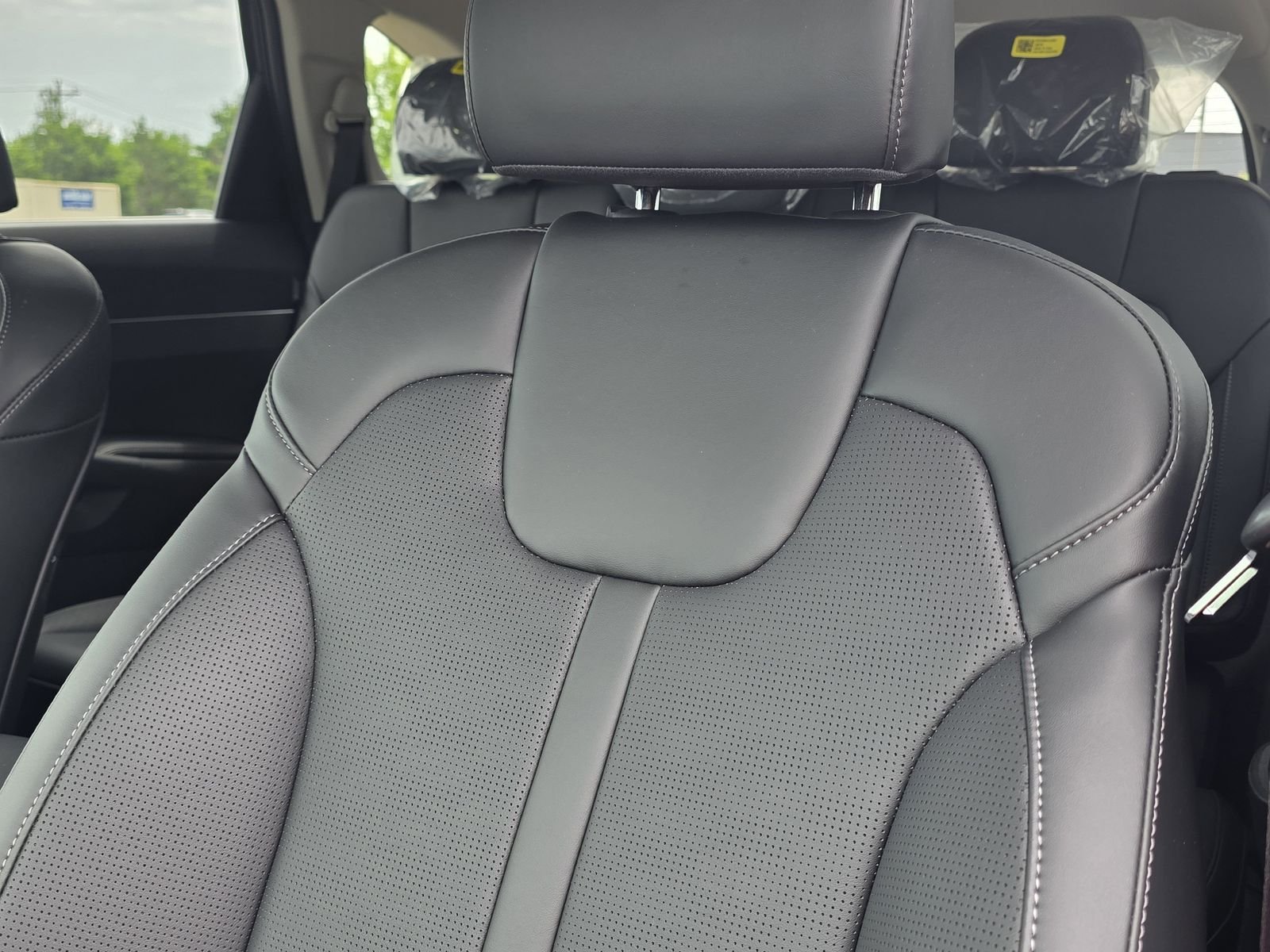 New 2026 Gray Kia S image 16