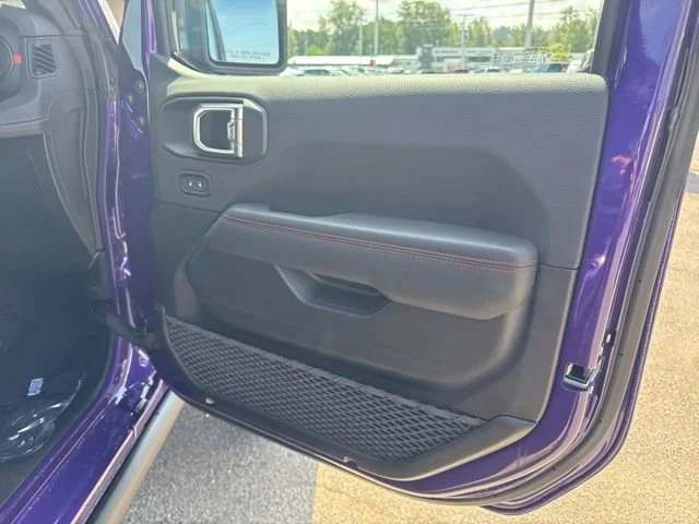 New 2026 Reign Exterior Paint Jeep Rubicon X image 8