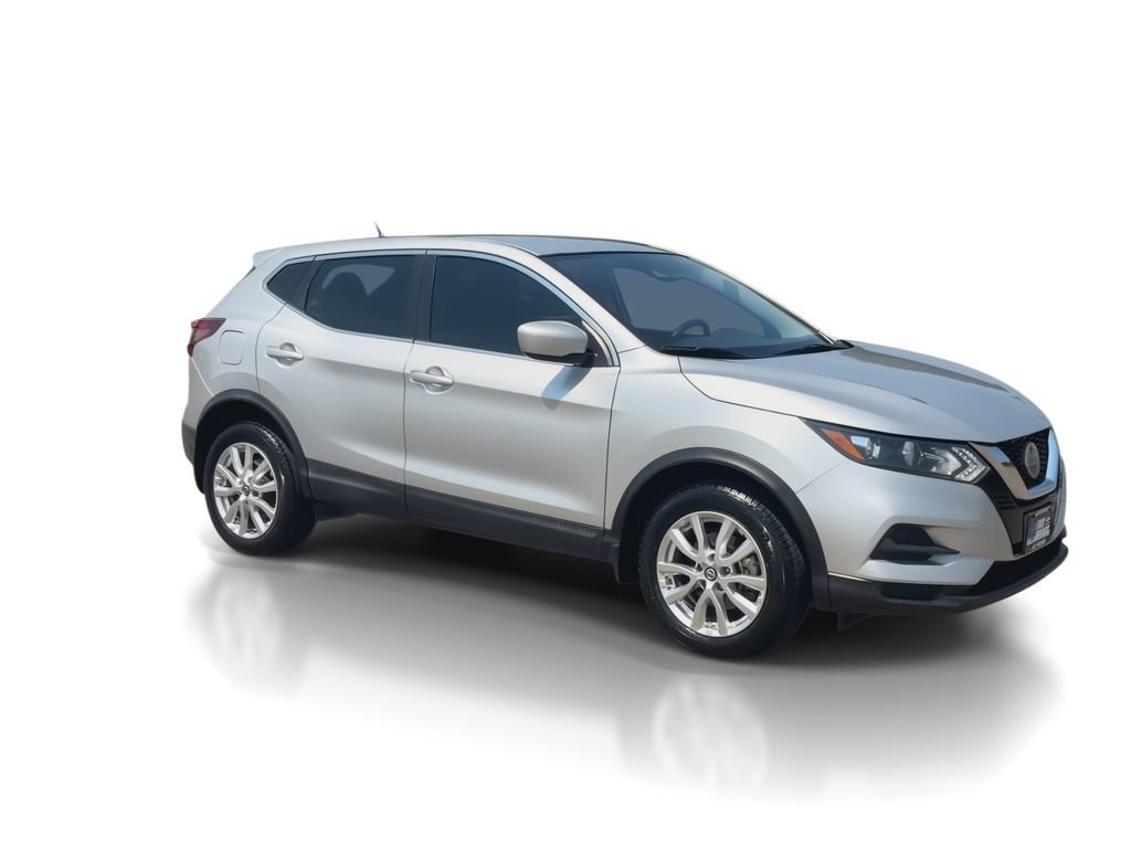 Used 2020 Silver Nissan S FWD Xtronic CVT image 2