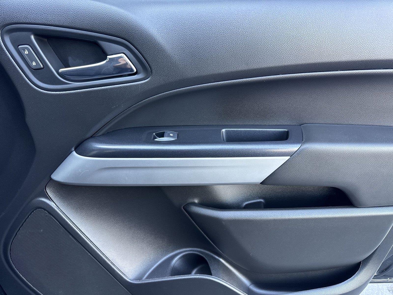 2021 Chevrolet Colorado LT - Photo 31