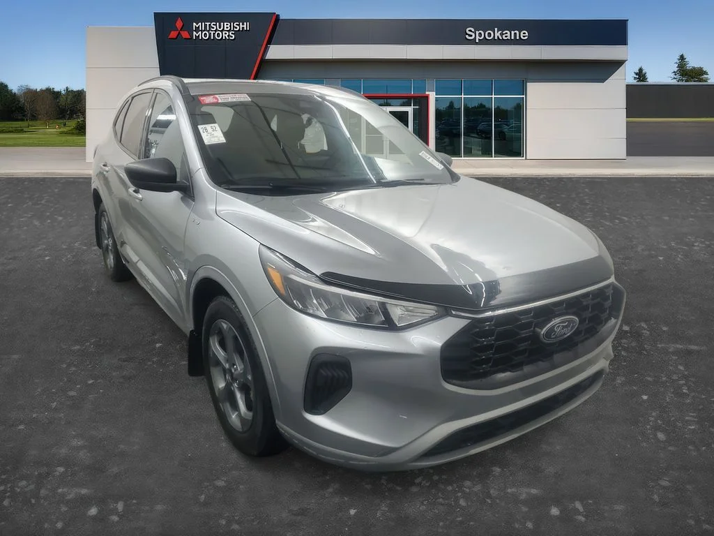 2024 Ford Escape ST-Line FWD's photo