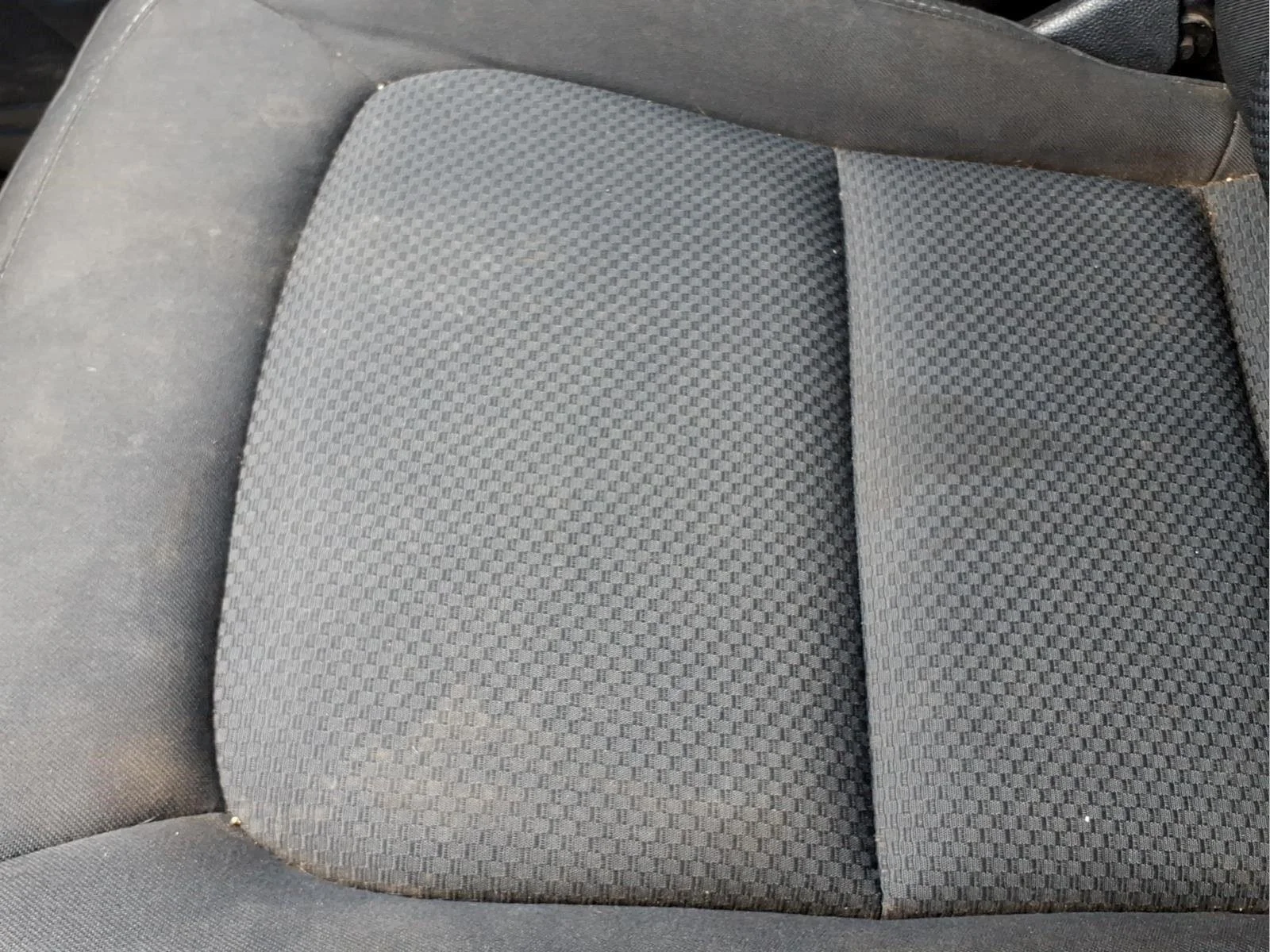 Used 2021 SATIN STEEL METALLIC Chevrolet 2WD LT image 28