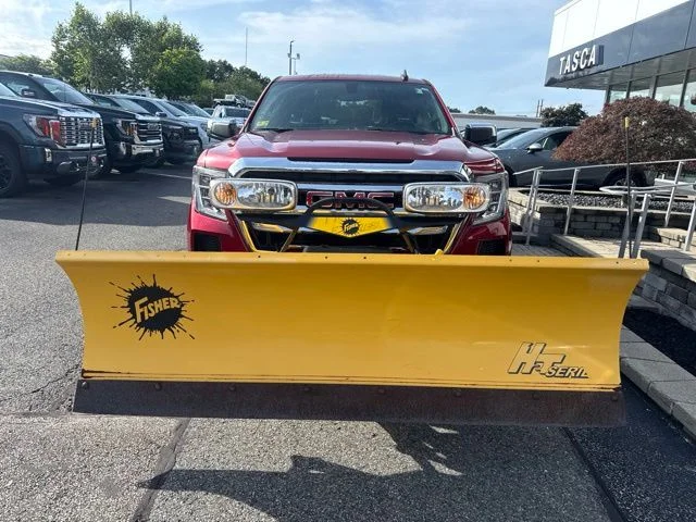 Used 2020 Red GMC SLE image 2